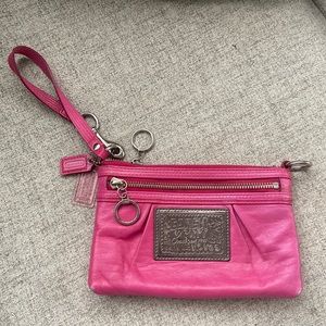 COACH - Pink Leather Wristlet